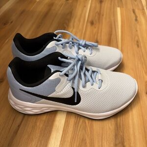 New Nike Revolution 5 Women’s